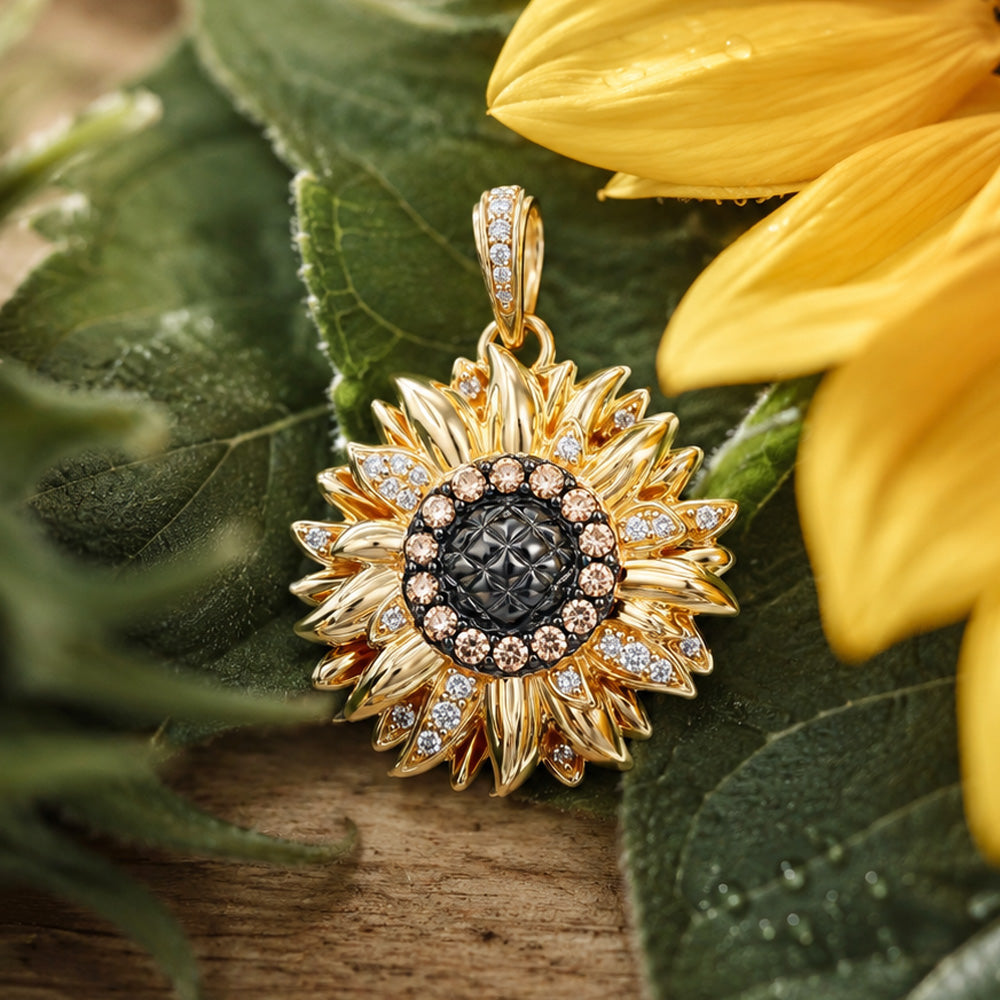 Botanischer Schmuck mit Pflanzen- & Früchtemotiven