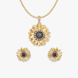 Solana Sonnenblumen Schmuck-Set von SEINERZEIT mit vergoldetem Anhänger, Ohrsteckern und Kette aus 925 Sterling Silber
