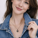 Midnight Paw Schloss Anhänger