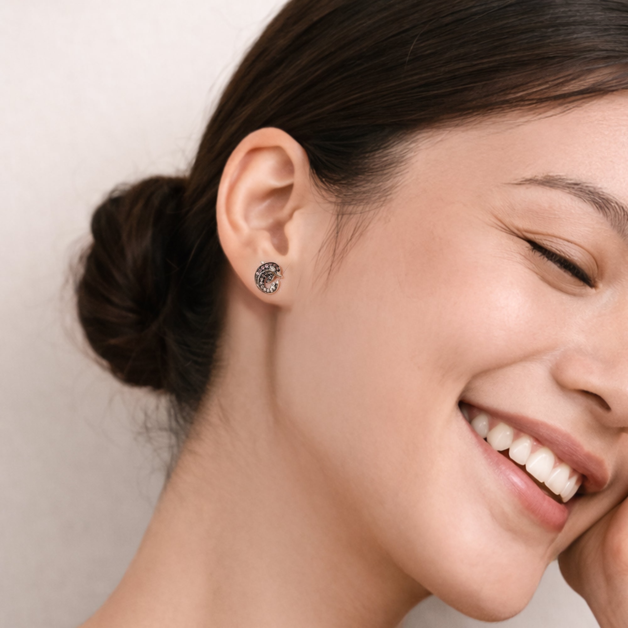 Pink Delfin Infinity Ohrringe