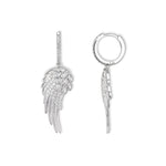 Seitenansicht der Seraph Engelsflügel Ohrringe von SEINERZEIT aus rhodiniertem 925 Sterling Silber mit beweglicher Creole und hängendem Engelsflügel 