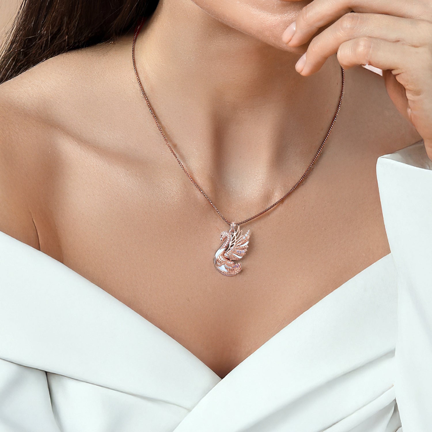 Selena Schwan pendentif