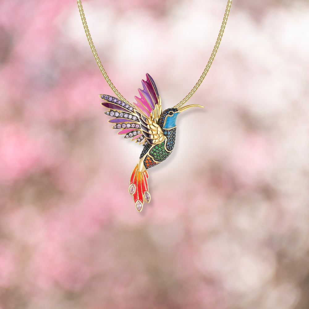 Ciondolo Cleo Kolibri della collezione Meraviglie Esotiche – gioiello colorato in argento 925 con zirconi di Seinerzeit Flora & Fauna
